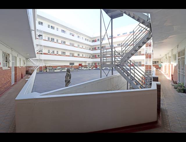 2 BEDROOM APARTMENT FOR SALE IN OBSERVATORY